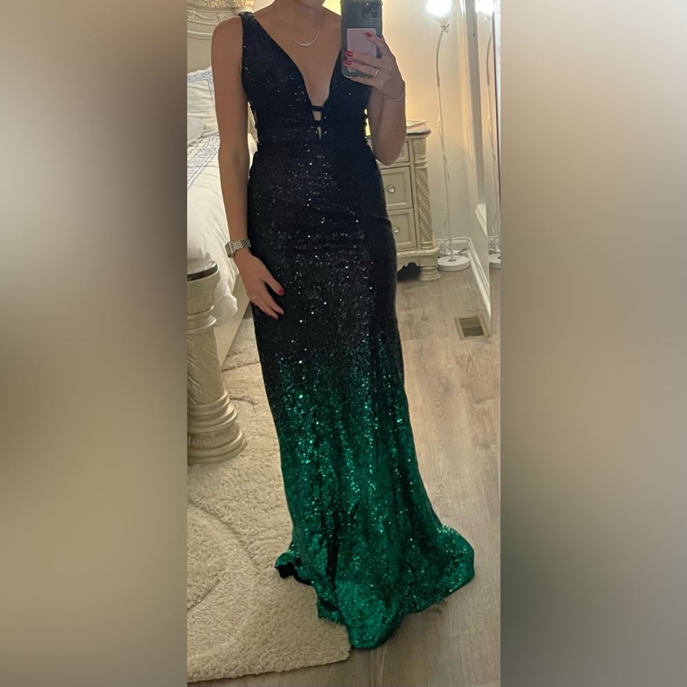 Jovanni dress